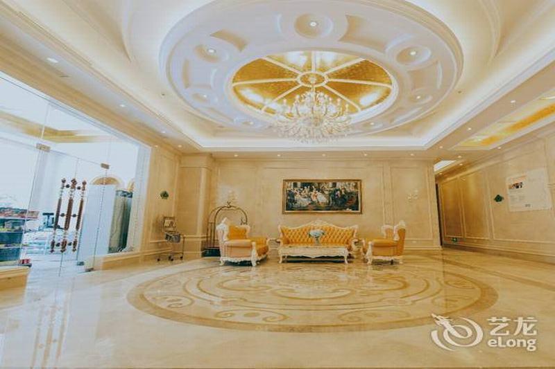 Vienna International Hotel - Long Hua Wan Zhong Cheng Branch เซินเจิ้น ภายนอก รูปภาพ