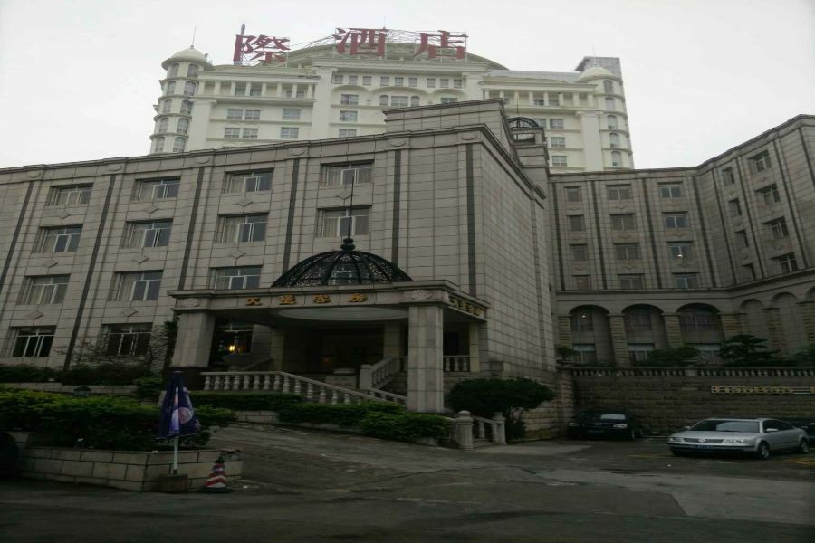Vienna International Hotel - Long Hua Wan Zhong Cheng Branch เซินเจิ้น ภายนอก รูปภาพ